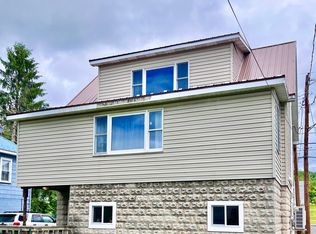 631 E Jordans Aly, Lock Haven, PA 17745