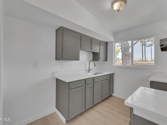 4th image of 5332 Viceroy Dr