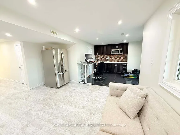 15 Apple Valley Way — Photo 29