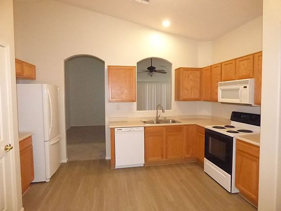 3rd image of 17247 W Elaine Dr