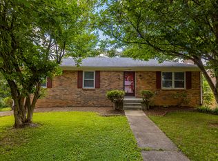 348 Whitfield Dr, Lexington, KY 40515
