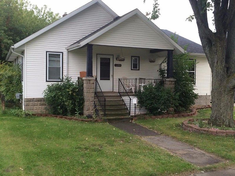 1st image of 3204 Winter St
