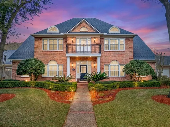 4002 Alcorn Bend Dr, Sugar Land, TX 77479