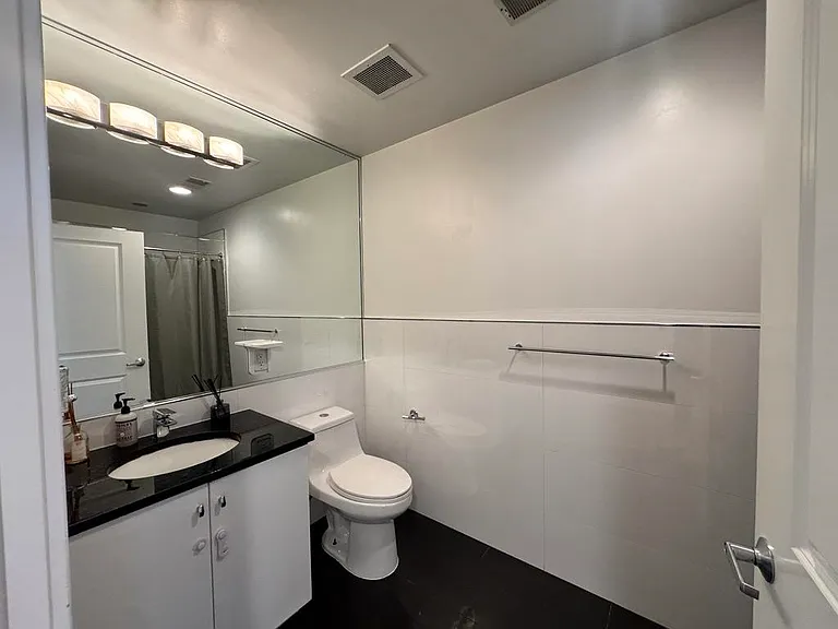 296 Grand St #1 — Photo 19