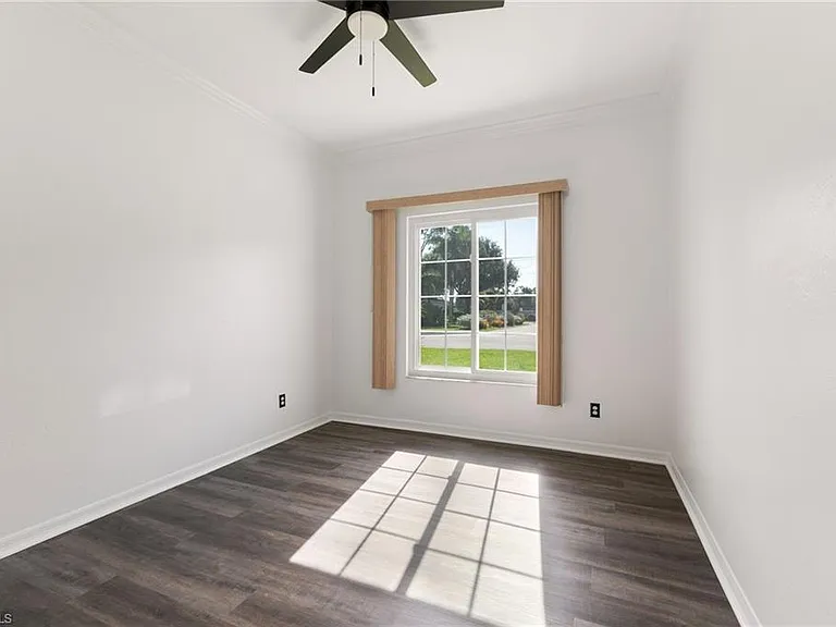 223 Stanhope Cir — Photo 21