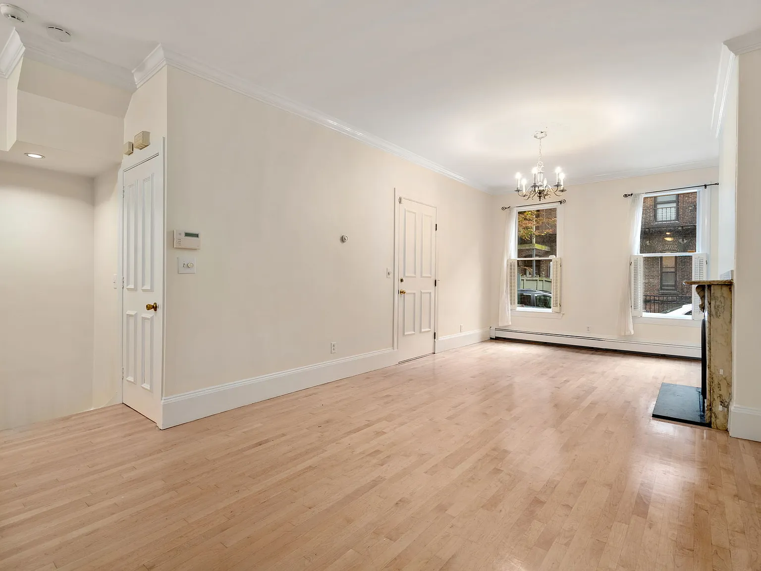 1 bed, 1006 sqft, $4,150 — Photo 3