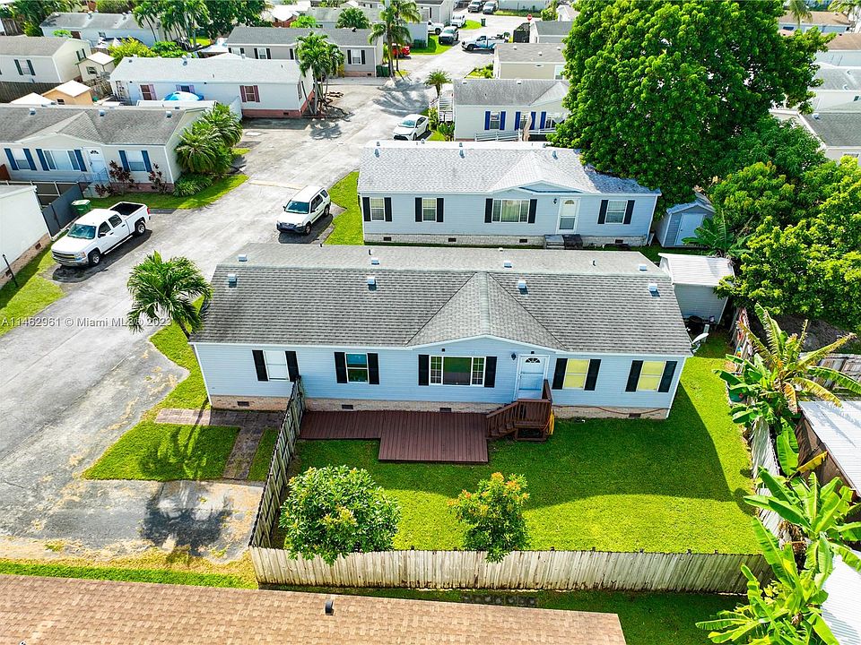 1st image of 220 NE 12th Ave Lot 181