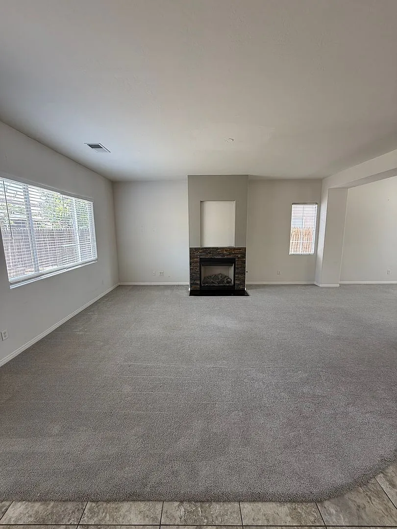 Stylish Southwest Bakersfield Home with Downstairs Office and Spacious Layout — Photo 3