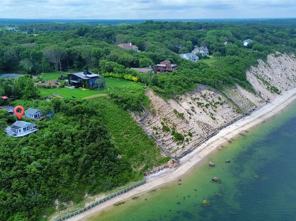 58 Hillcrest Drive, Baiting Hollow, NY 11933