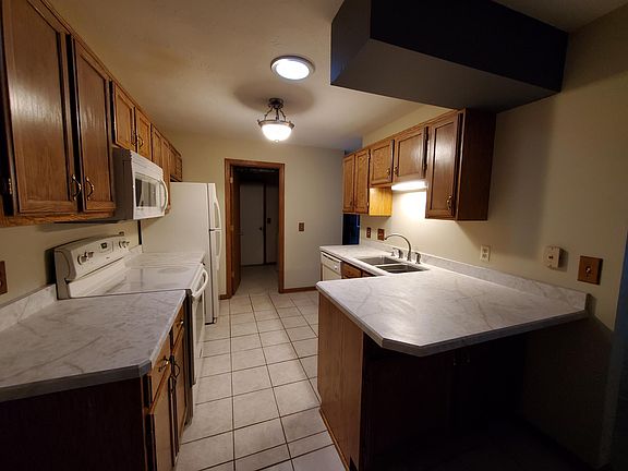 4th image of 7843 Glenda Ct