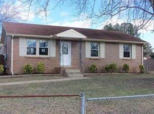 705 Janie Ln, Clarksville, TN 37042