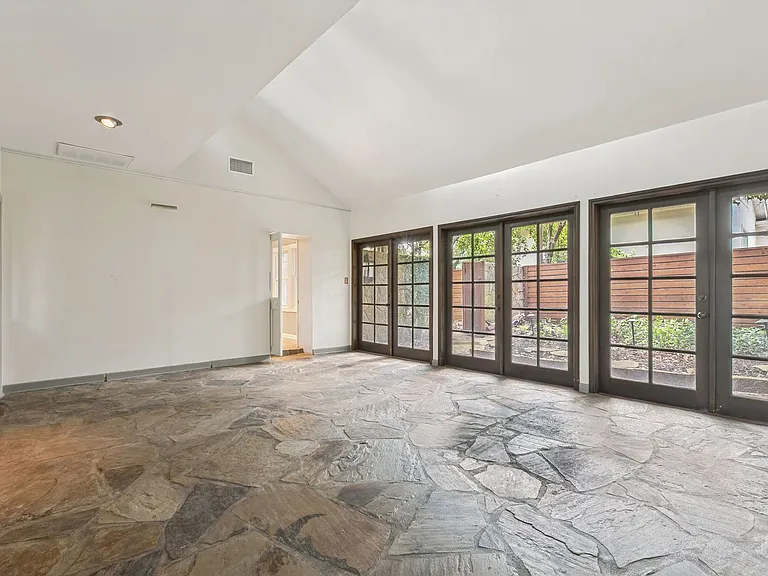236 Castano Ave — Photo 14