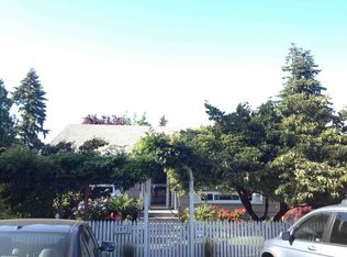 1032 NE 98th St, Seattle, WA 98115