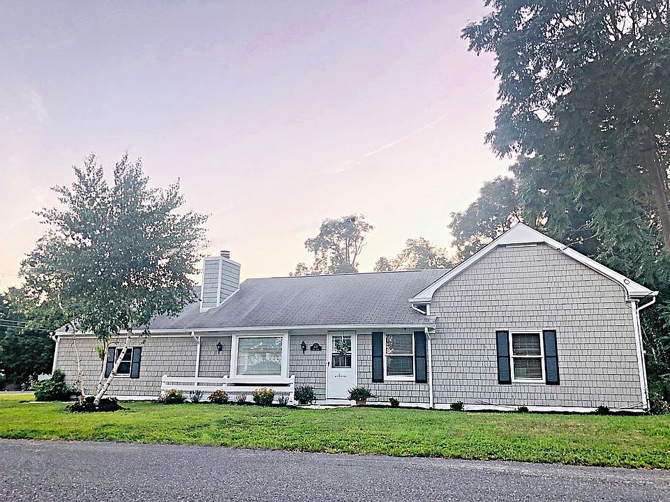 1st image of 2137 1st Ave