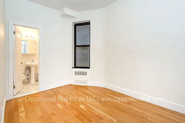 Rented by Copperwood Real Estate | media 16