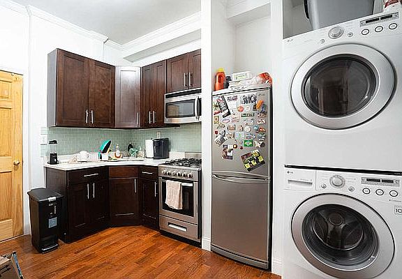 5th image of 334 E 105th St #3