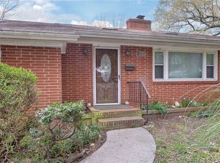 317 Lucas Creek Rd, Newport News, VA 23602