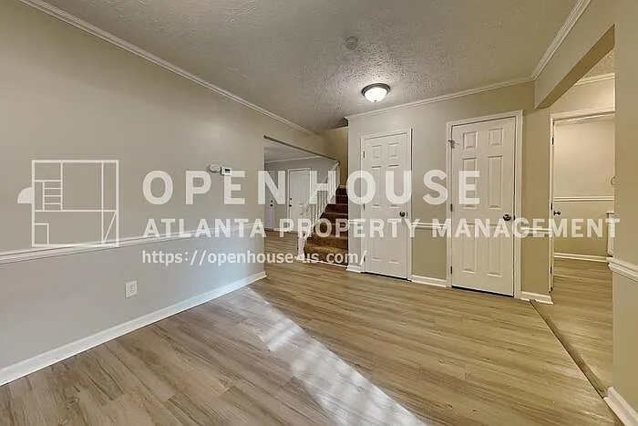 2075 Pinella Dr — Photo 7