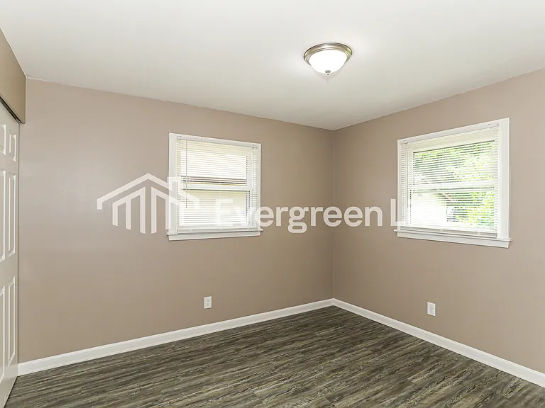 8436 Flamingo Ln — Photo 10