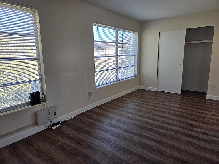 2448 Columbia Dr #72 — Photo 13