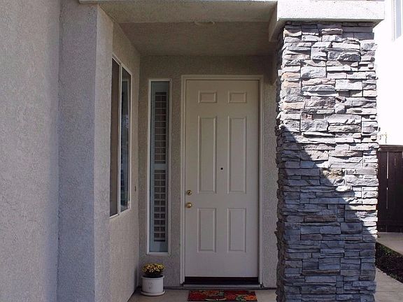 3rd image of 350 Barnhart Cir