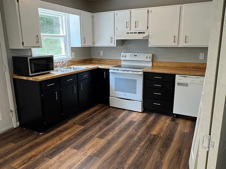 316 Emerald Dr #316 — Photo 21