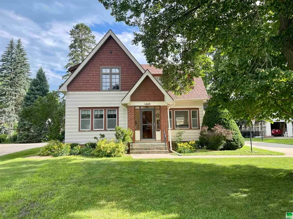 1309 W 6th St, Storm Lake, IA 50588