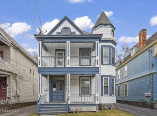 1030 Gillespie St, Schenectady, NY 12308