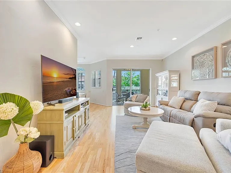 400 Lambiance Cir #204 — Photo 11