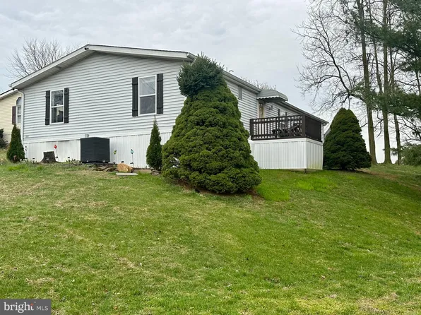 802 Circle Dr, Gap, PA 17527