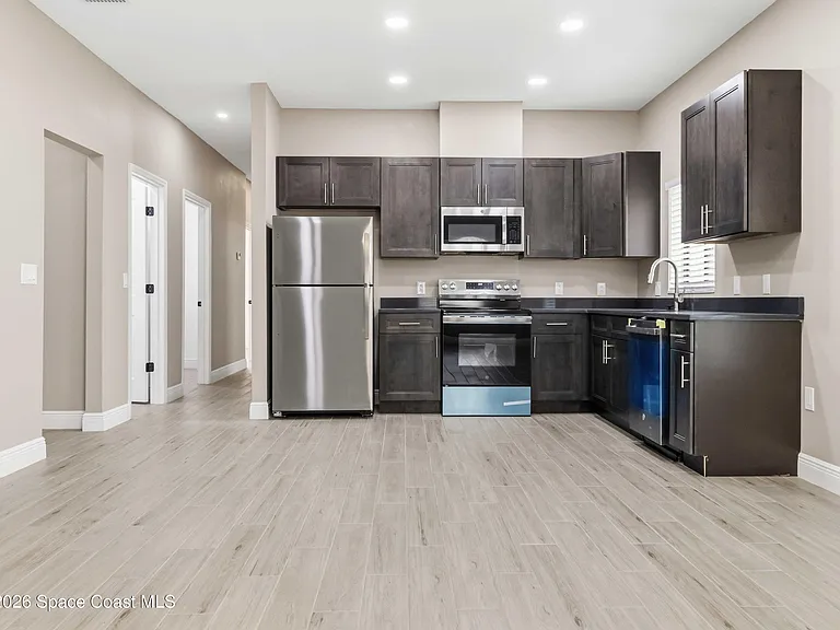1649 Belem St SE #1649B — Photo 12