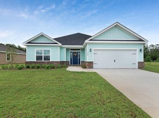 900 Whispering Creek Ave, Freeport, FL 32439