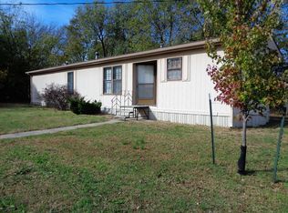211 N Vermont St, Oswego, KS 67356