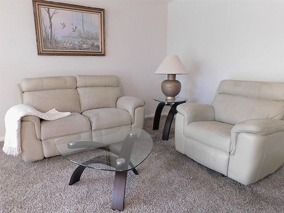 5th image of 1056 Newport #1056