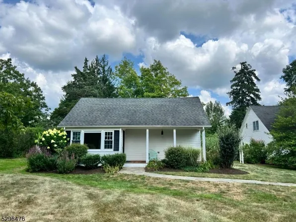 1531 Larger Cross Rd #6, Far Hills, NJ 07931