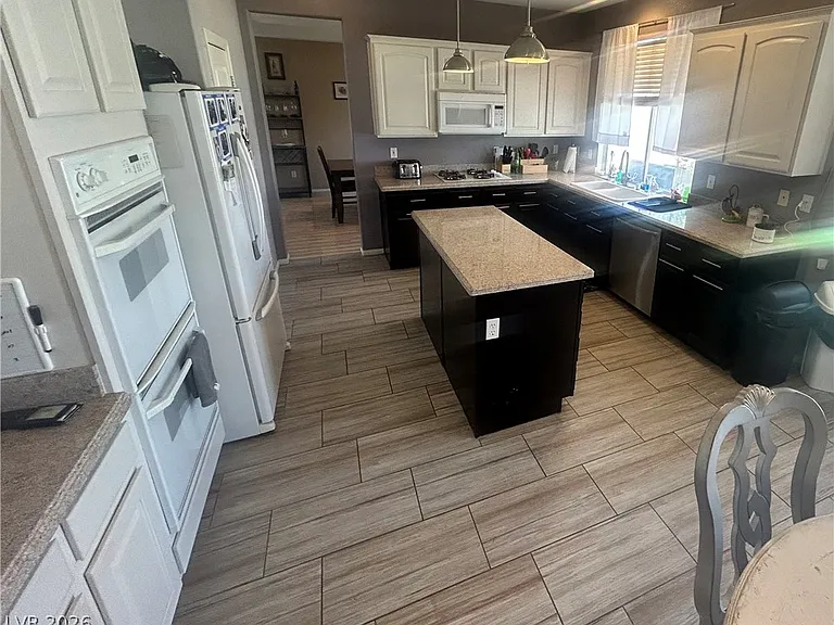 2076 Santina Ave — Photo 6