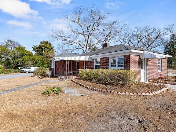 3rd image of 409 Wilkes Rd
