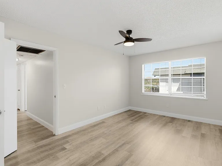 The Enclave at 3726 — Photo 13