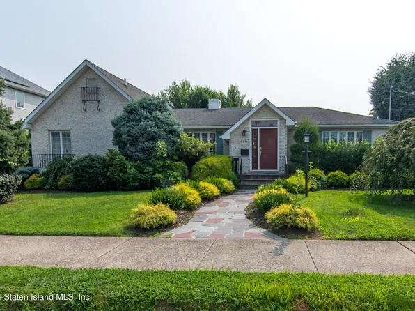 469 Stewart Ave, Staten Island, NY 10314