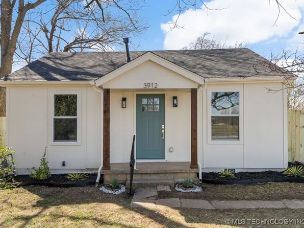 3912 S Walnut Creek Dr, Sand Springs, OK 74063