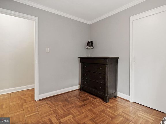 2nd image of 1563 N Colonial Ter #0