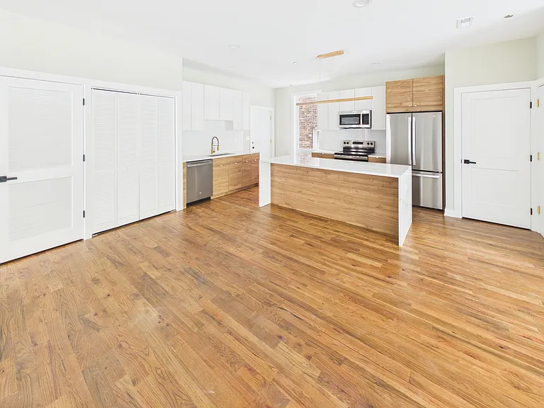 2839 W 24th Blvd #1F — Photo 32
