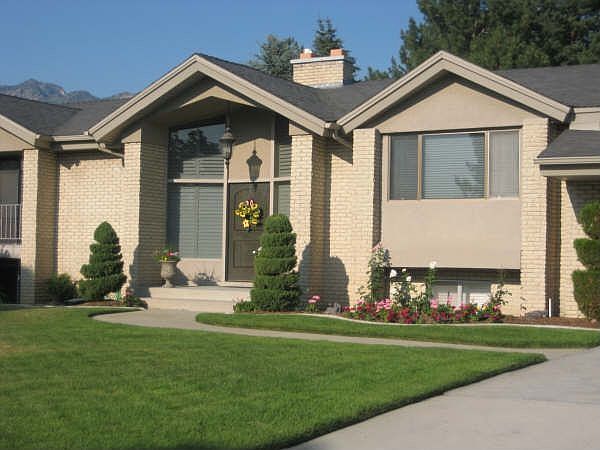 1st image of 8407 S Escalante Dr