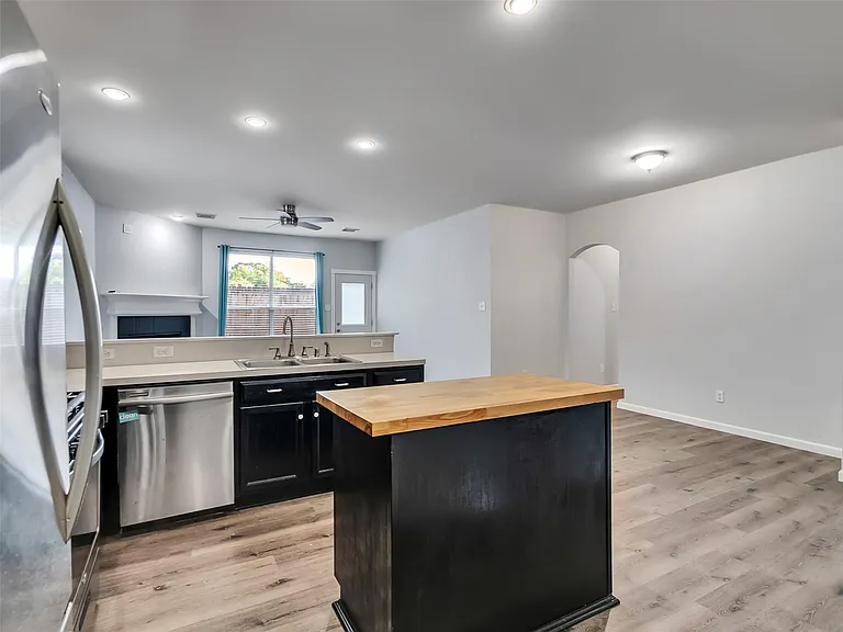 1906 Cameo Ct — Photo 15