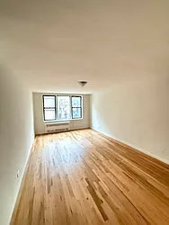 83-30 Vietor Avenue, #424