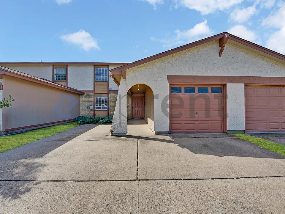 1018 Plover Ln #1018