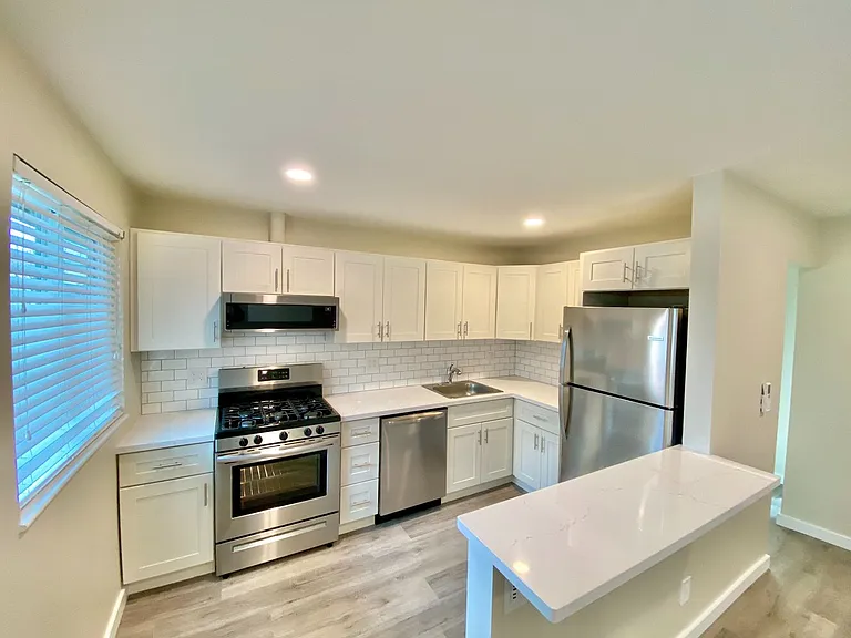The Alterra: Beautiful One-Bedroom Apartments in the Heart of Downtown Walnut Creek — Photo 28