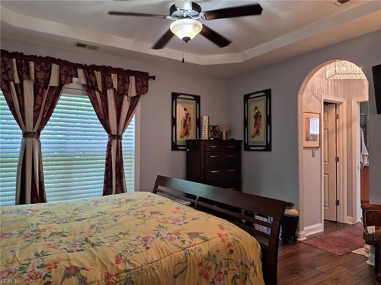 4900 Boyle Ct — Photo 17