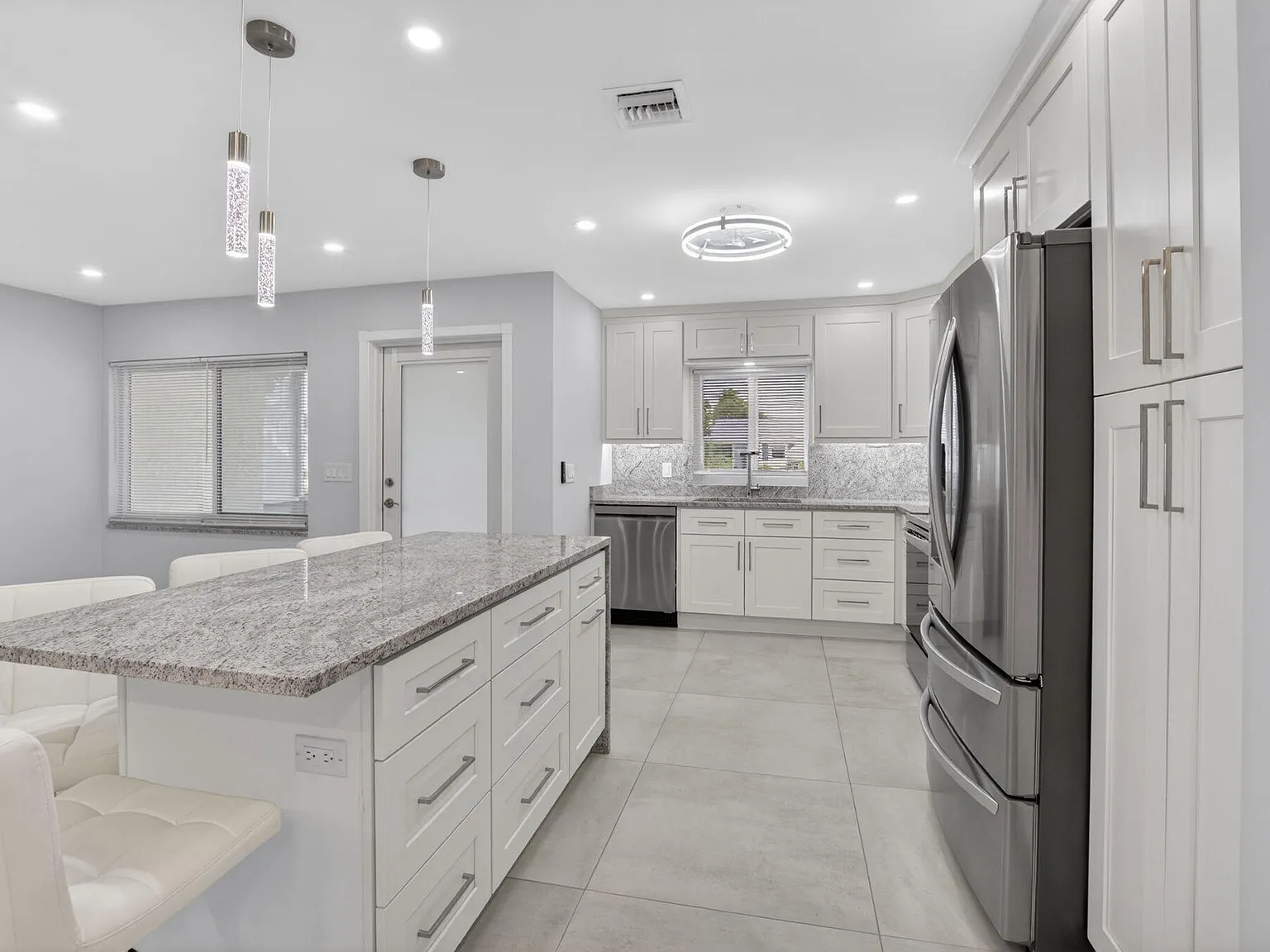 2 bed, 2.0 bath, 1066 sqft, $2,900 — Photo 3