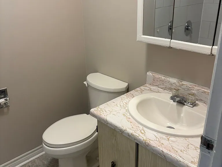 119 Moregate Cres — Photo 7